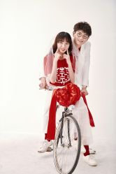 -雪中彩影婚纱摄影·微光艺术中心