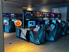 -涨巢·潮玩水疗局