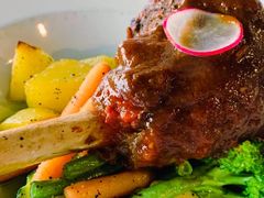 lamb&nbsp;shank-Top Of Vancouver Revolving Restaurant