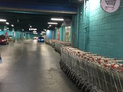 -欧尚超市苏州店停车场(金鸡湖路店)