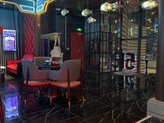 -屋有岛沉浸游戏旗舰店(中山公园店)