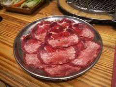 牛舌-青瓦炭韩潮烤肉(花园道店)