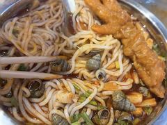 -柳州肥姨妈大骨螺蛳粉(万达中心店)