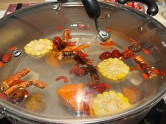 -尚尚仙·酸汤猪手·猪肚鸡火锅(华联万柳购物中心店)