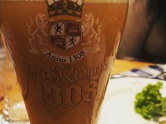黑啤白啤-皇冠自酿啤酒坊(中国红街5号楼店)