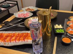-臻牛烤肉