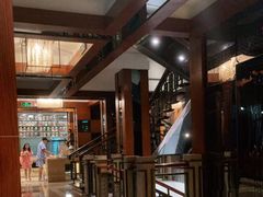 -浅深休闲酒店-停车场
