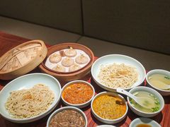 -裕兴记•蟹黄面馆(人民广场店)