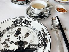 餐具摆设-夏苑(新加坡丽思卡尔顿美年酒店)