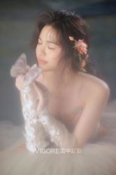 -雪中彩影婚纱摄影·微光艺术中心