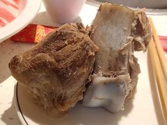 -三人行骨头王火锅(长寿店)