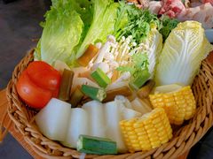 -樾餐厅泰式海鲜火锅(民歌湖店)