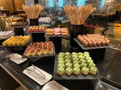-上海西藏大厦万怡自助餐厅(徐汇店)