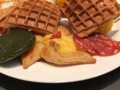 -上海滴水湖皇冠假日酒店