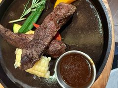 黑椒朗姆厚牛排-俄士厨房(环球港店)