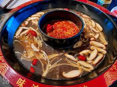 -三江两海老火锅(北京首店)