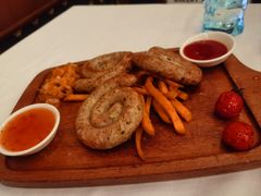 莫斯科风格烤肠配酸菜-莫斯科餐厅