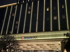 -华邑酒店·鲜艳全日自助餐厅