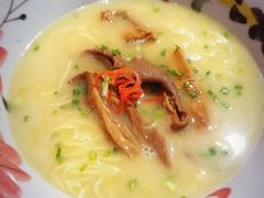 胡椒猪肚鸡汤面-千金一碗·宝岛一村(韩国街店)
