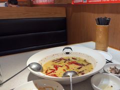 -江渔儿酸菜鱼(映月湖环宇城店)