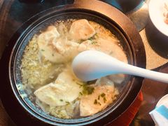 石锅鸡汤烩手工蛋饺-上海小南国(正大店)