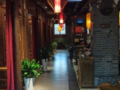 大堂-小龙坎老火锅(华飞店)
