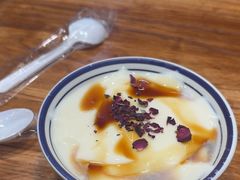 -云阿蛮云南生烫牛肉米线(奉贤路店)