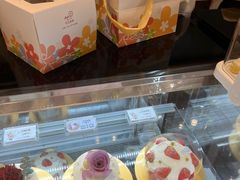 -花花卷卷·鲜食蛋糕(静安久光百货店)