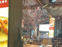 -蜜桃餐厅·伴山(湖滨商业街店)