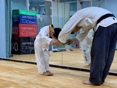 -嗨动跆拳道体能馆(菜百店)