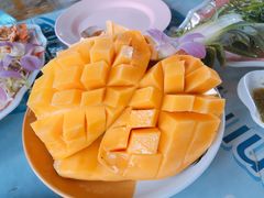 -Thiw Soen Seafood Restaurant