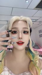 -丽心自助美甲美睫