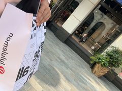 -lululemon(比斯特购物村店)