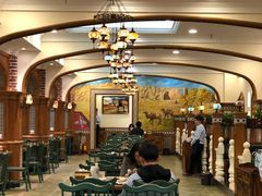 大堂-清真·玛丽亚新疆菜主题餐厅(浙江中路店)