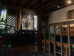 -蓝壁虎咖啡酒馆