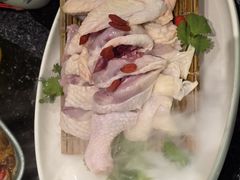 -得意咚瓜·顺德鱼生·冬瓜火锅(深圳首店)