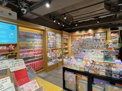 -猫的天空之城概念书店(苏州诚品店)