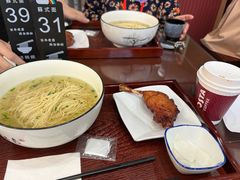 -百年老字号·观振兴蟹黄面·三虾面·苏式面(观前街富仁坊巷店)