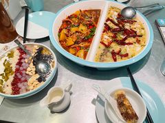 -姚姚酸菜鱼·金戈戈香港豉油鸡(喜荟城联名店)