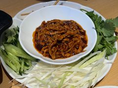 -关东小磨东北菜(上海长风大悦城店)