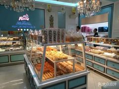 面包甜点陈列柜-PUFFRING帕芙琳(延兴门店)