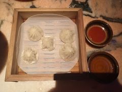 鸡汁杭州小笼-桂满陇·景观餐厅(新世界店)