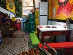 -钢管厂五区小郡肝串串香(奥克斯广场锦城万达店)