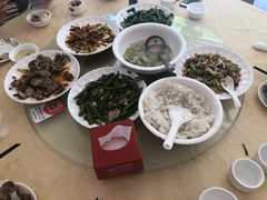 -湘里湘亲饭店(闸坡店)