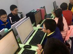 -童程童美·信息学竞赛·乐高机器人编程(长宁来福士校区)