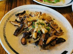 炒蘑菇-SMOKI & CO(五大道店)