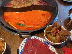 -萍姐火锅·公路夜市(武汉首店)