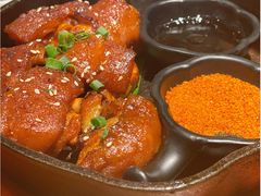 个旧烤猪蹄-云海肴·汽锅鸡·云南菜(高德置地店)