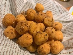 很脆的松露豆腐-新白鹿餐厅(金鹰新街口店)