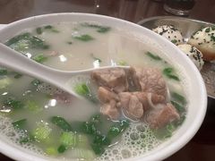 -三两春肚肺汤(崂山路店)